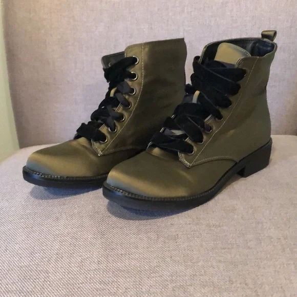 Dirty Laundry Shoes Dirty Laundry Green Silk Combat Boots Size